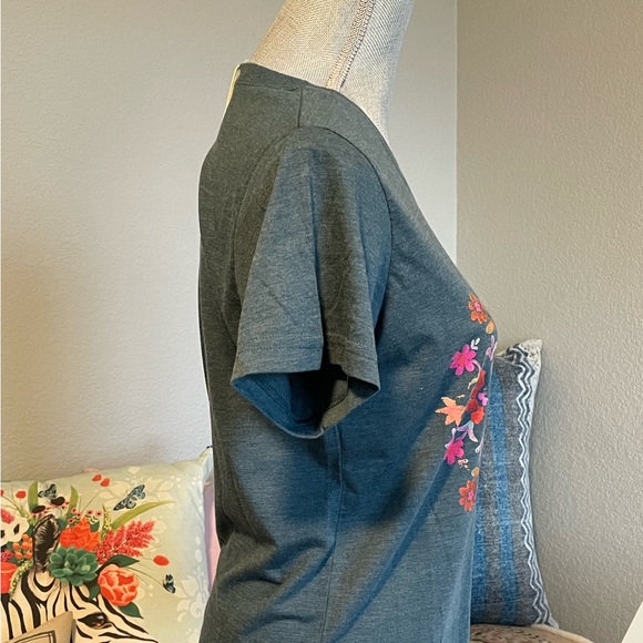 Natural Life Kindness Matters Tee Medium - Picture 2 of 4